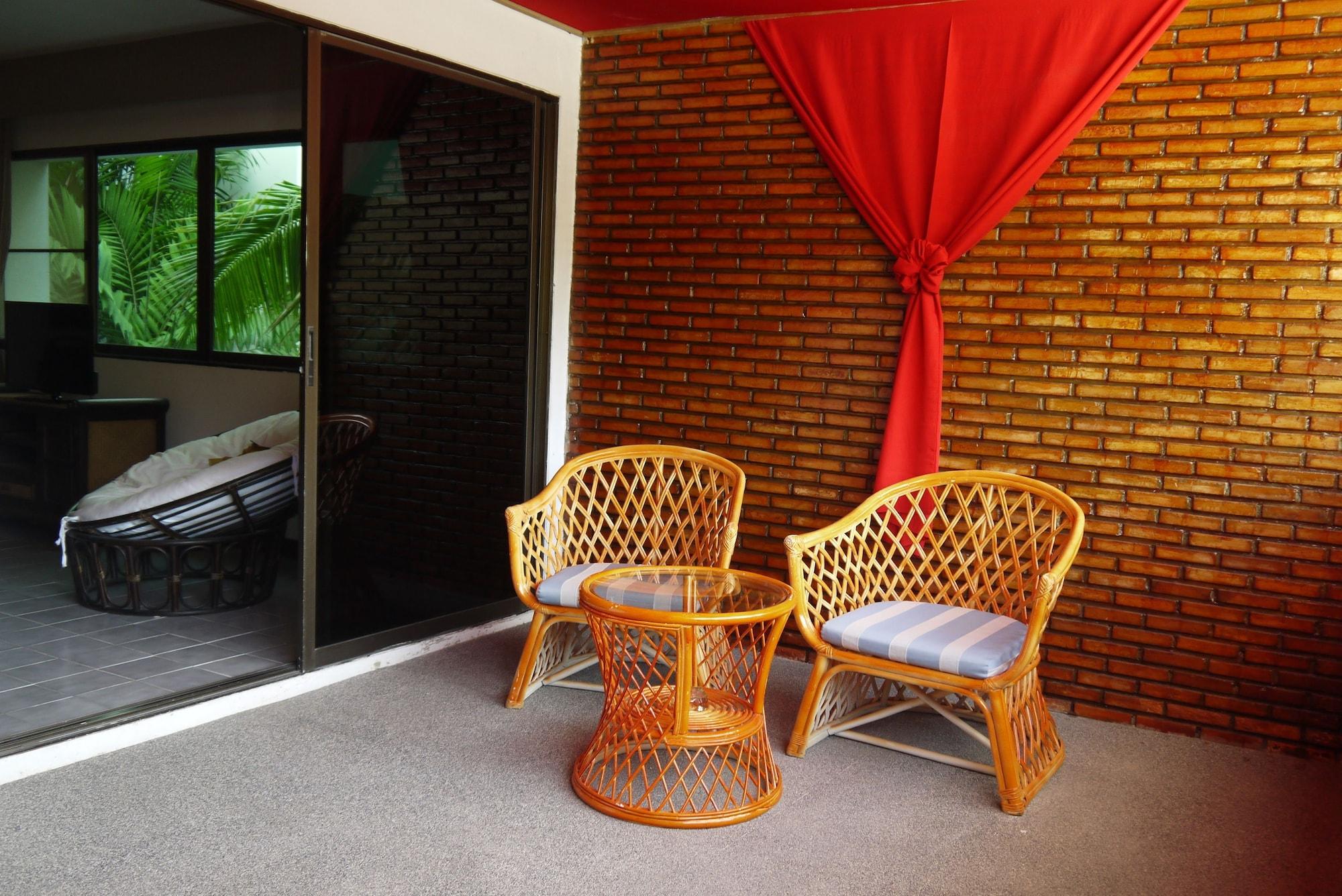 Surin Sweet Hotel Екстер'єр фото