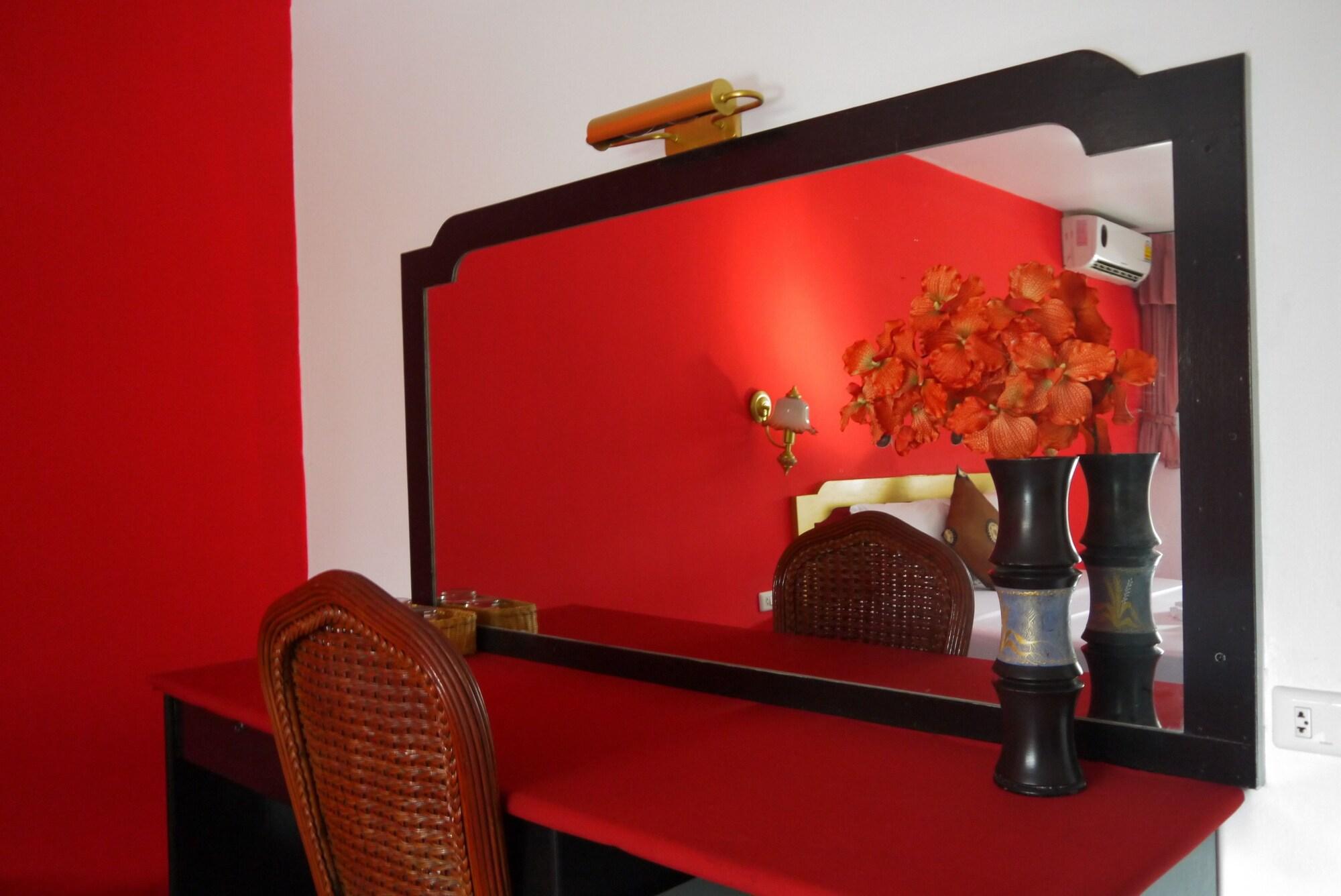 Surin Sweet Hotel Екстер'єр фото