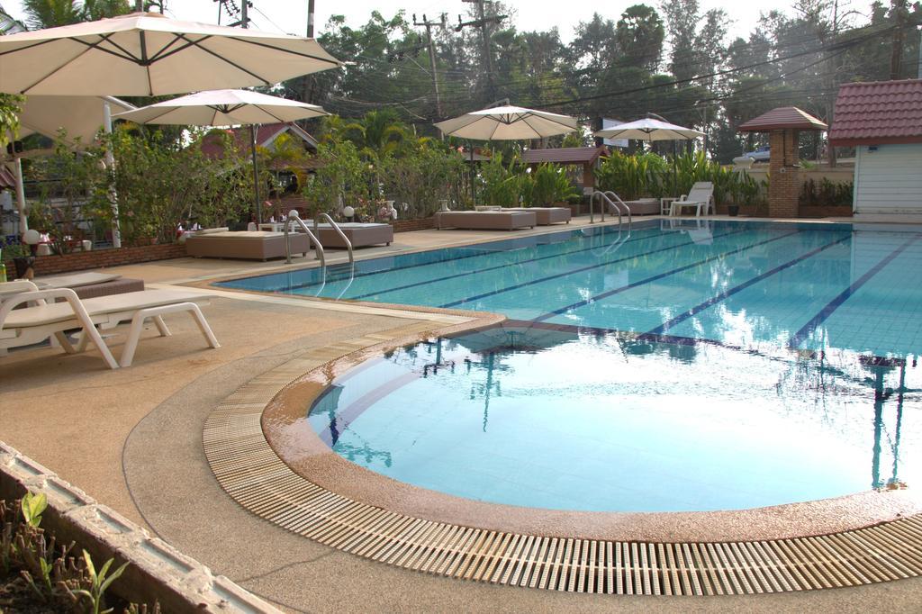Surin Sweet Hotel Екстер'єр фото